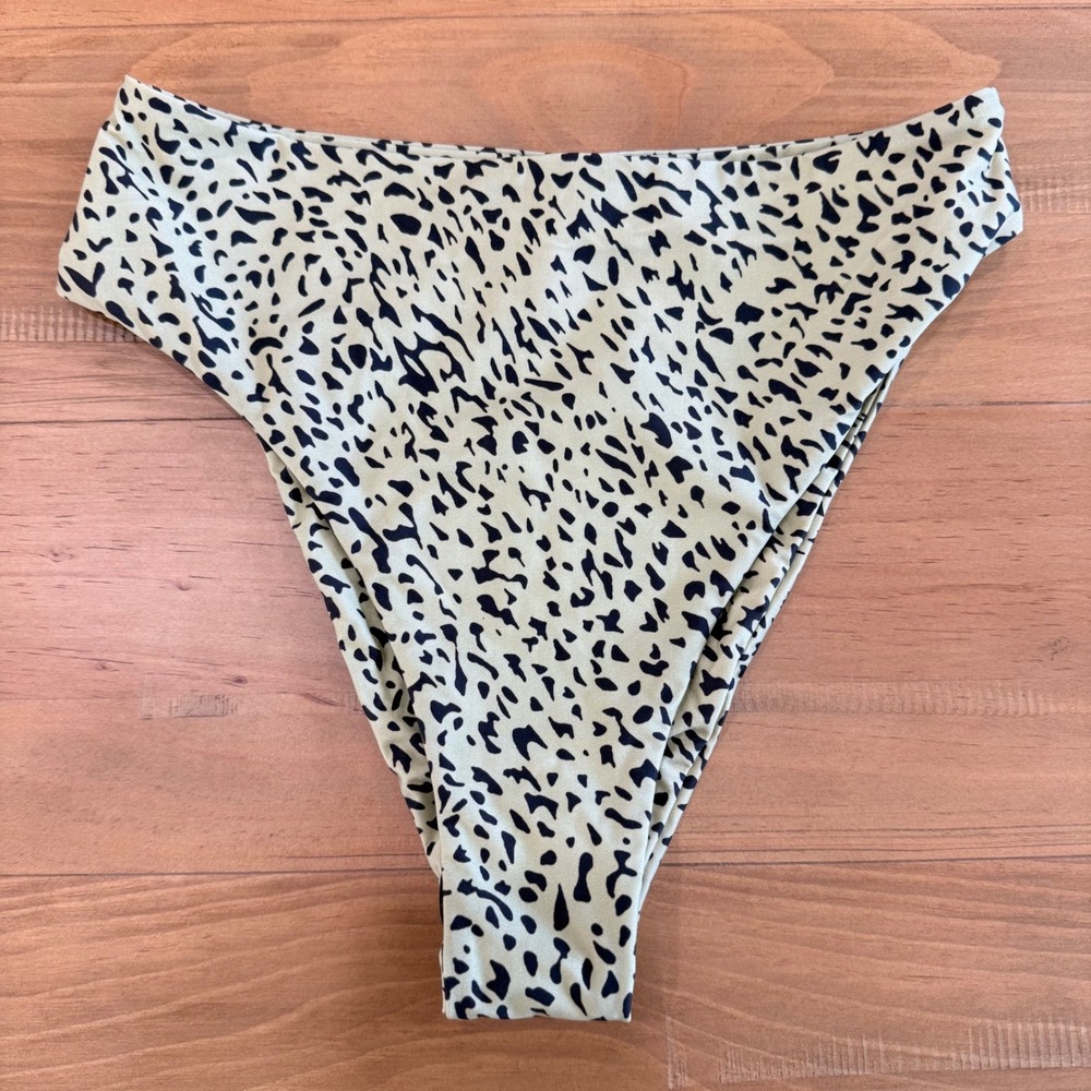Volcom Ur An Animal Retro Bikini Bottoms Tan Black Leopard Print Small NWT